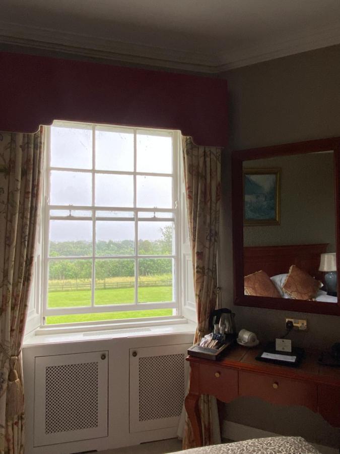 Leixlip Manor Hotel エクステリア 写真