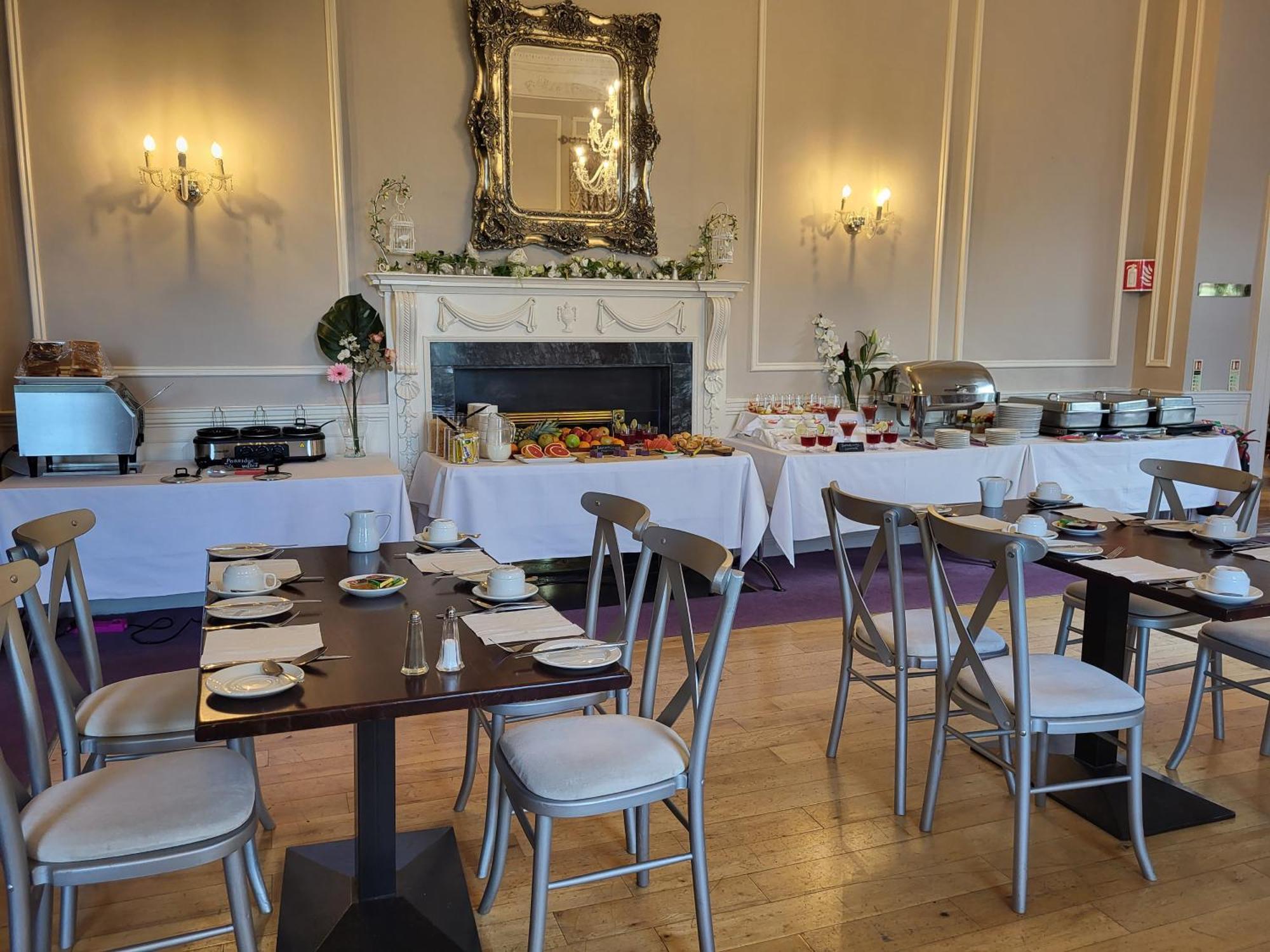 Leixlip Manor Hotel エクステリア 写真