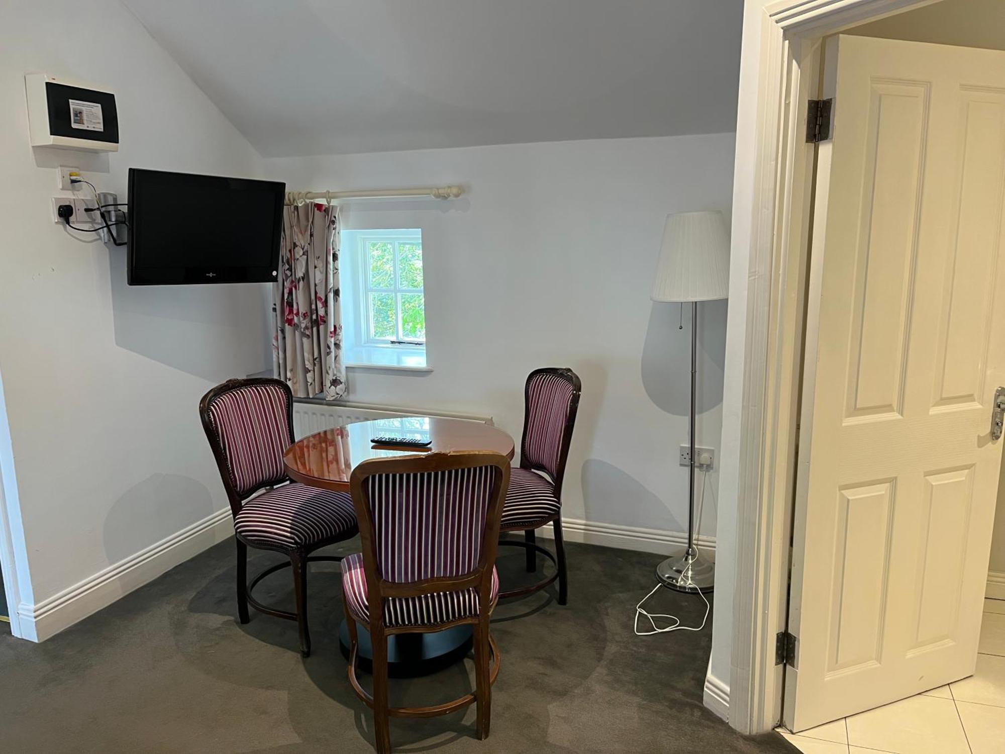 Leixlip Manor Hotel エクステリア 写真