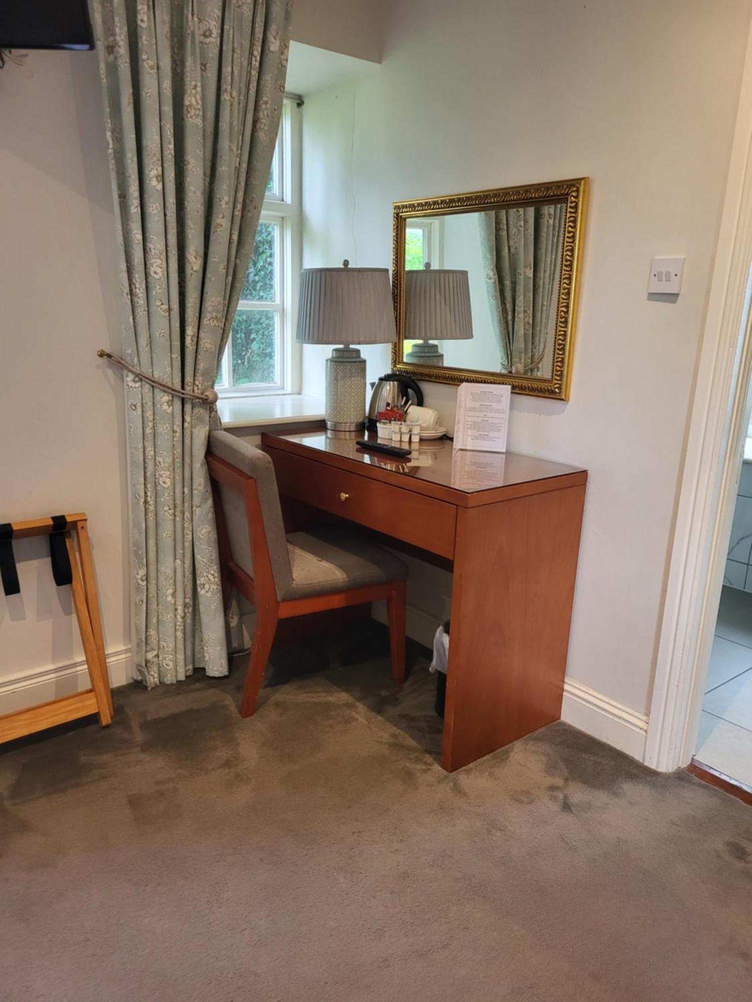 Leixlip Manor Hotel エクステリア 写真