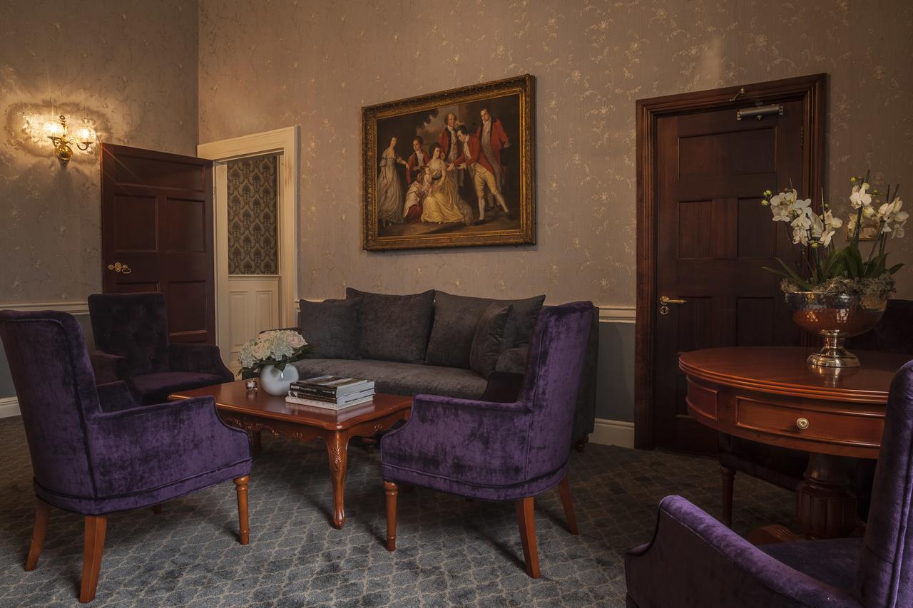 Leixlip Manor Hotel エクステリア 写真
